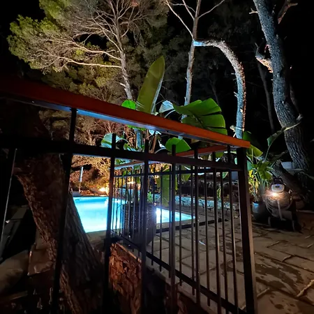 Ferienhaus Pine Haven Retreat