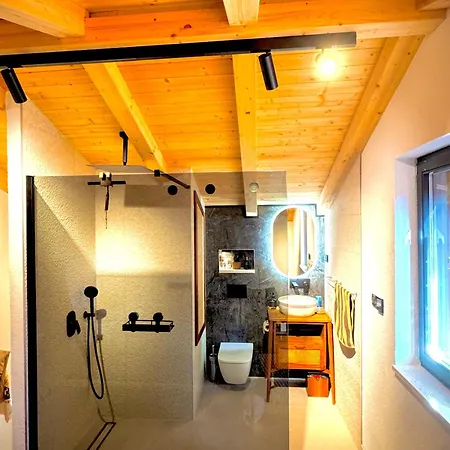 Ferienhaus Pine Haven Retreat