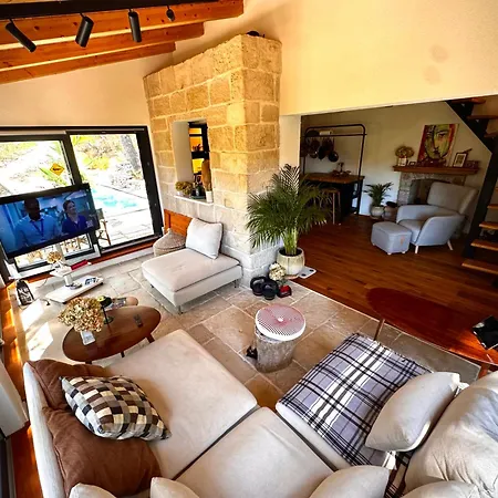 Pine Haven Retreat Ferienhaus *