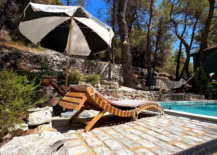 度假居 Pine Haven Retreat *