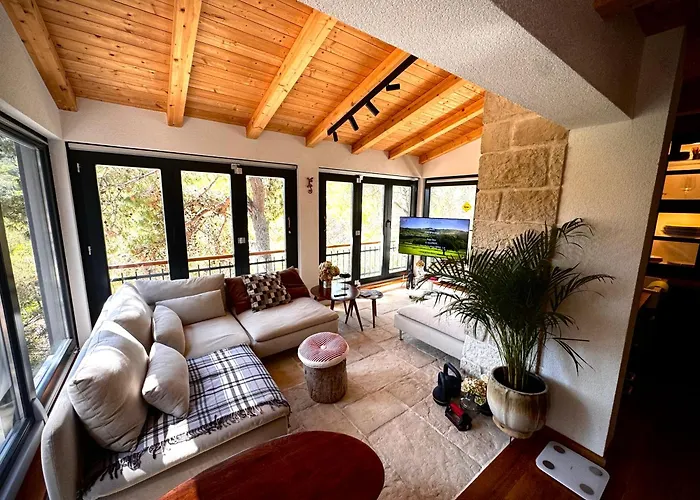 Pine Haven Retreat * Grohote